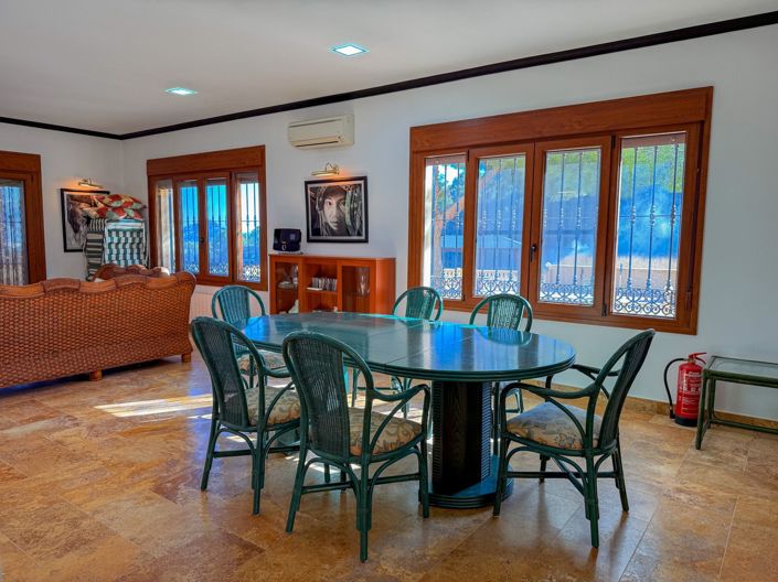 Image No.7-4 Bed Villa for sale