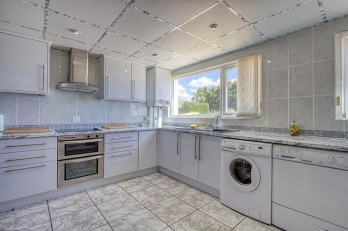 Image No.6-6 Bed Villa for sale