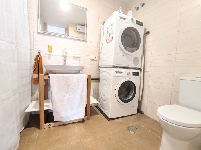 Image No.19-2 Bed Apartment for sale