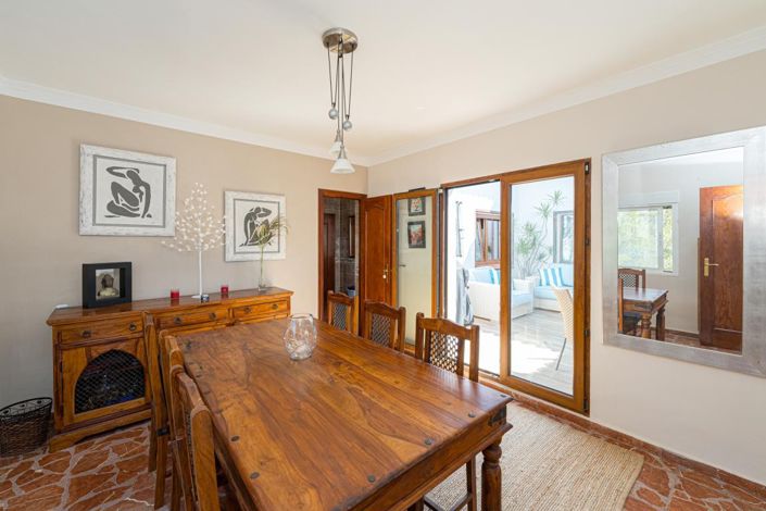 Image No.27-6 Bed Villa for sale