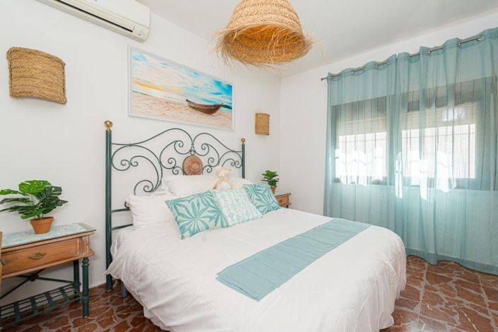 Image No.33-6 Bed Villa for sale