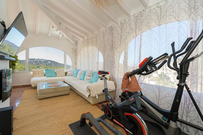 Image No.35-6 Bed Villa for sale