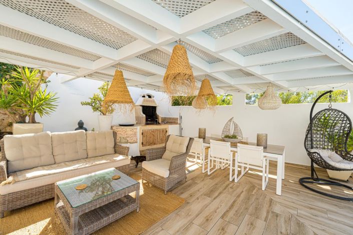 Image No.37-6 Bed Villa for sale