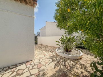 ncbx16618544080