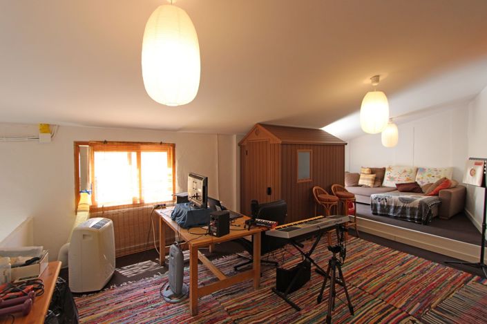 Image No.13-6 Bed Townhouse for sale