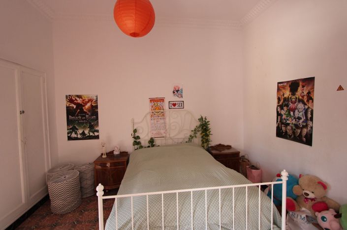 Image No.14-6 Bed Townhouse for sale