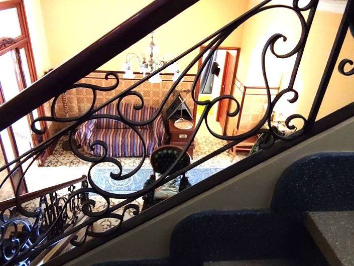 Image No.19-6 Bed Townhouse for sale