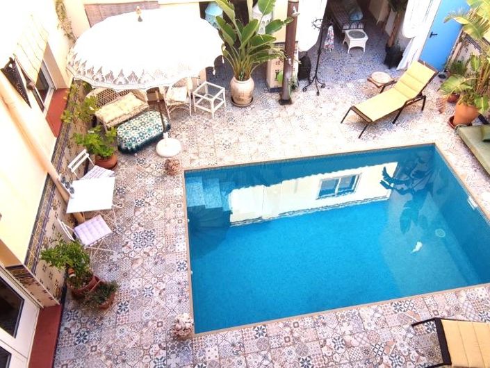 Image No.21-6 Bed Townhouse for sale