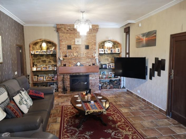 Image No.13-7 Bed Villa for sale