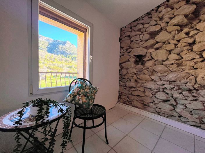 Image No.13-5 Bed Townhouse for sale