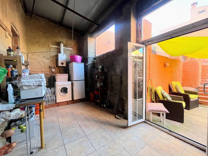 Image No.20-5 Bed Townhouse for sale