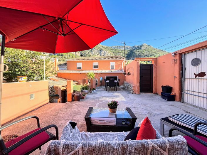 Image No.25-5 Bed Townhouse for sale