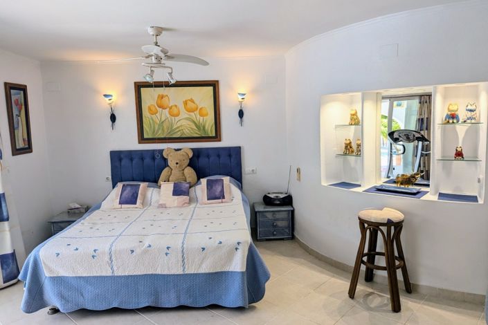 Image No.26-4 Bed Villa for sale