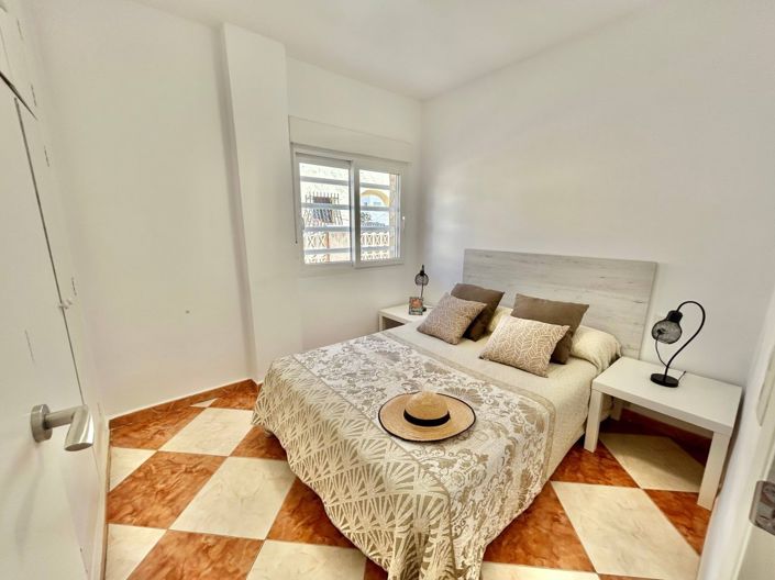 Image No.11-7 Bed Villa for sale