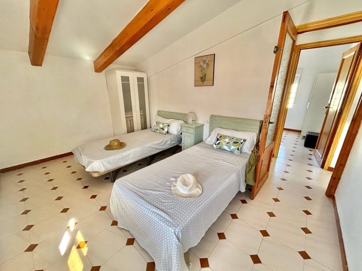 Image No.23-7 Bed Villa for sale