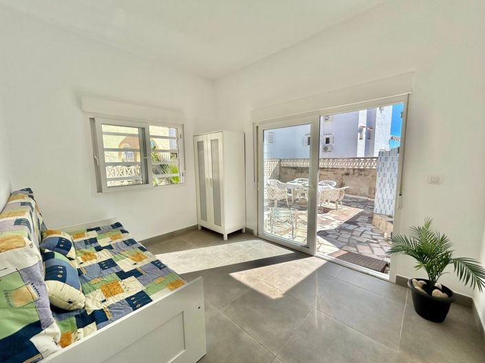 Image No.6-7 Bed Villa for sale