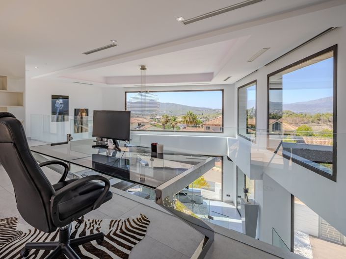 Image No.12-5 Bed Villa for sale