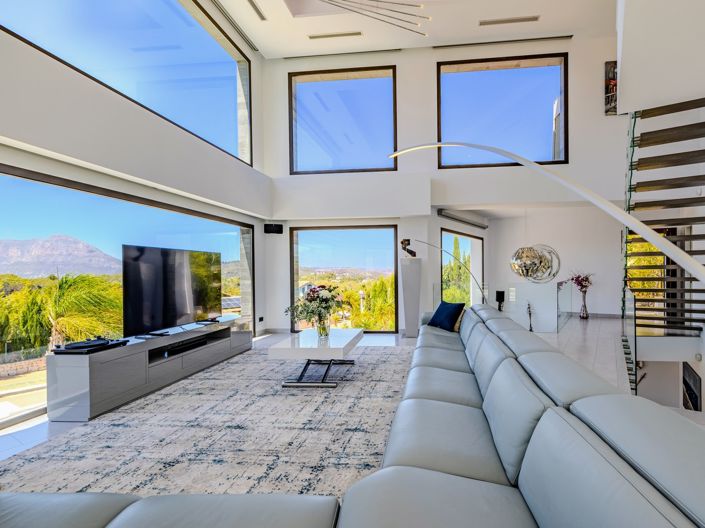 Image No.3-5 Bed Villa for sale