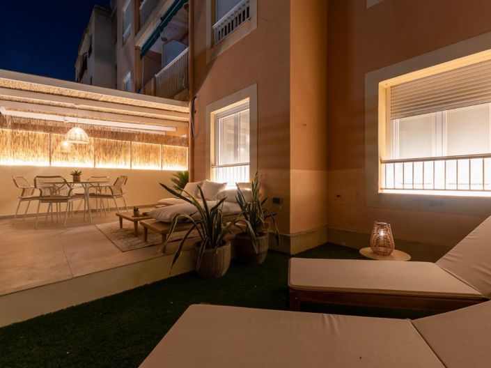 Image No.6-2 Bed Property for sale