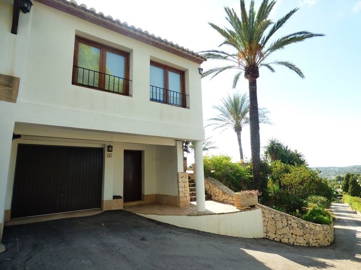 Image No.15-3 Bed Villa for sale