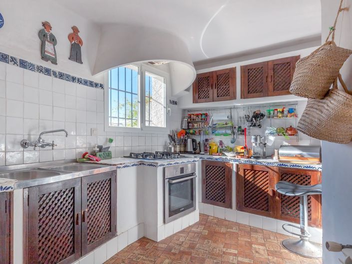 Image No.5-6 Bed Villa for sale