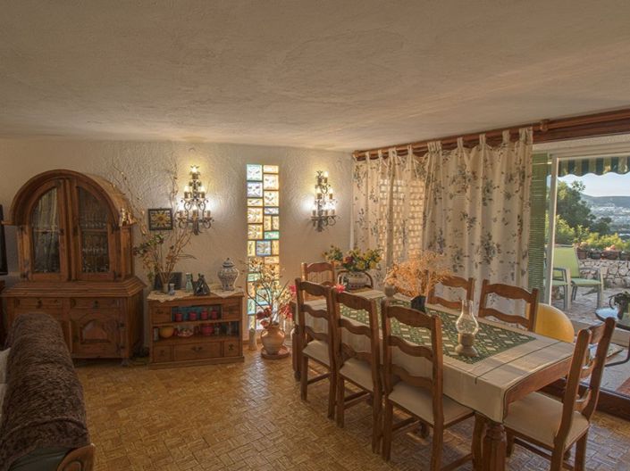 Image No.9-6 Bed Villa for sale