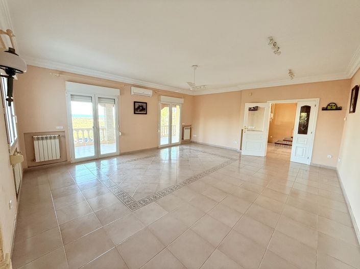 Image No.14-6 Bed Villa for sale