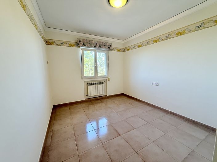 Image No.8-6 Bed Villa for sale