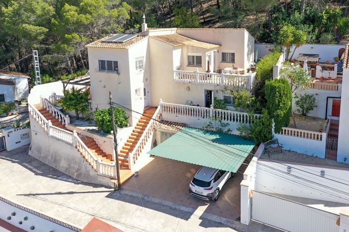 Image No.1-4 Bed Villa for sale