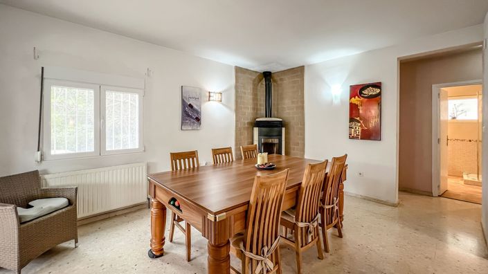 Image No.3-4 Bed Villa for sale