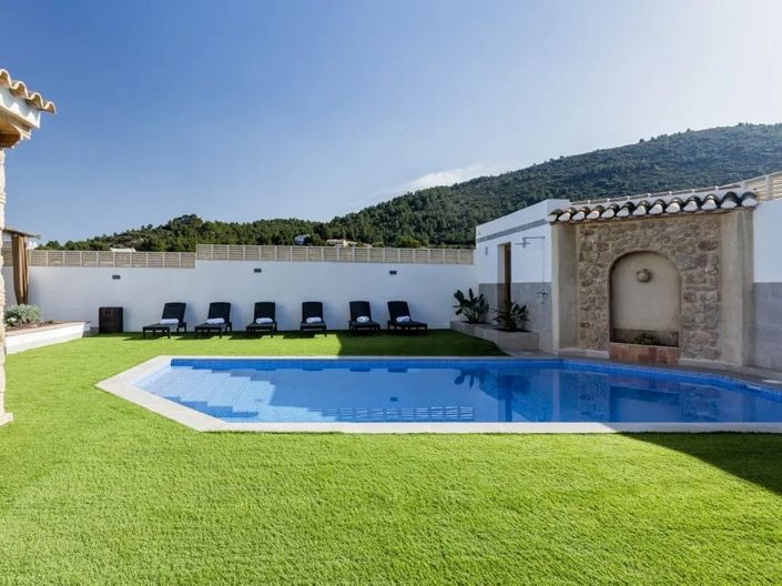 Image No.3-12 Bed Villa for sale