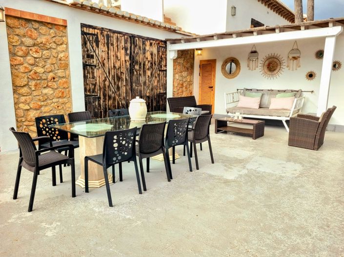 Image No.43-12 Bed Villa for sale