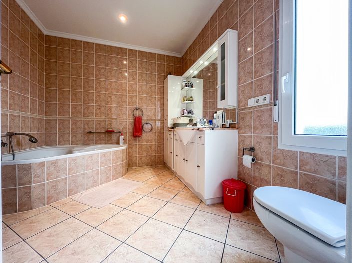 Image No.13-3 Bed Villa for sale