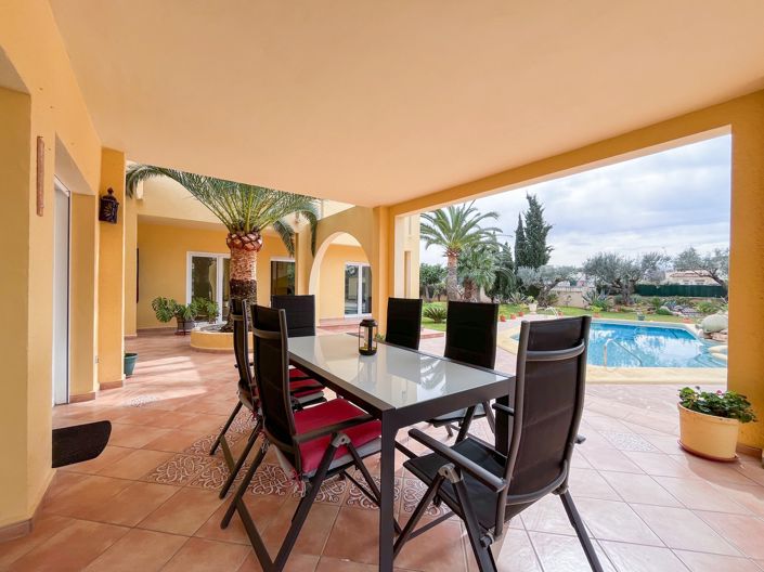 Image No.2-3 Bed Villa for sale