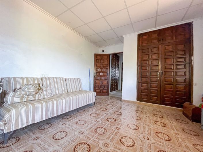 Image No.14-4 Bed Villa for sale