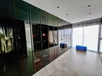 ncb43078527215