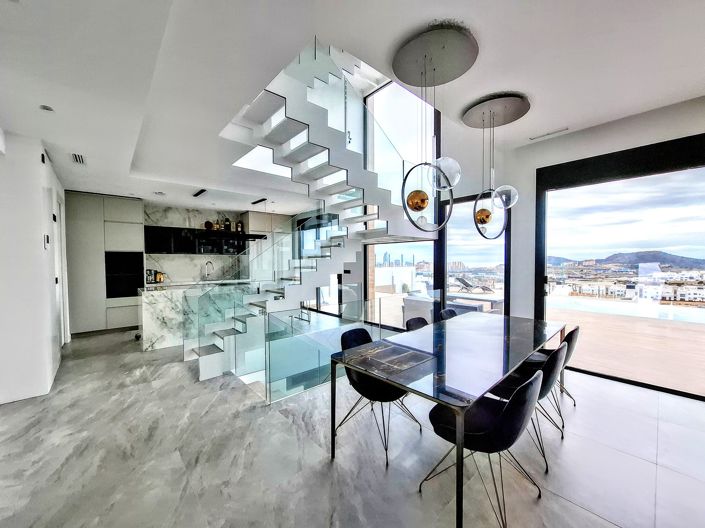 Image No.6-3 Bed Villa for sale