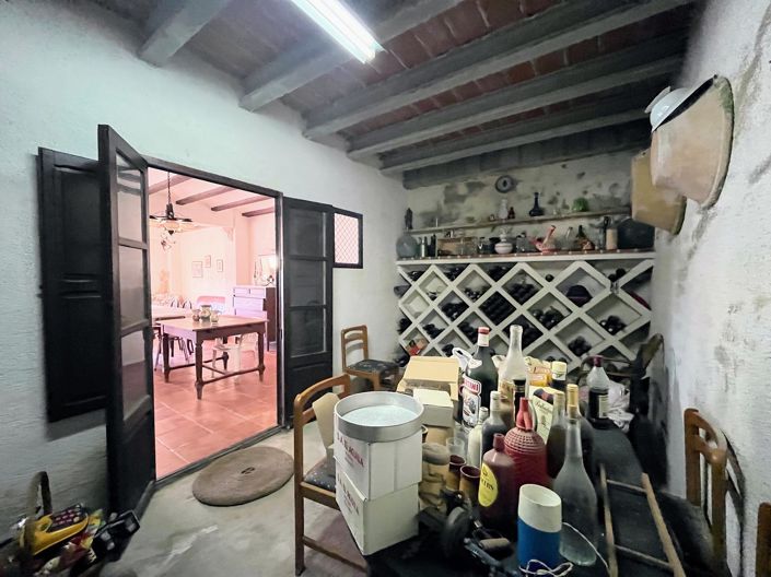 Image No.16-5 Bed Townhouse for sale