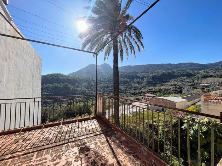 Image No.6-5 Bed Townhouse for sale