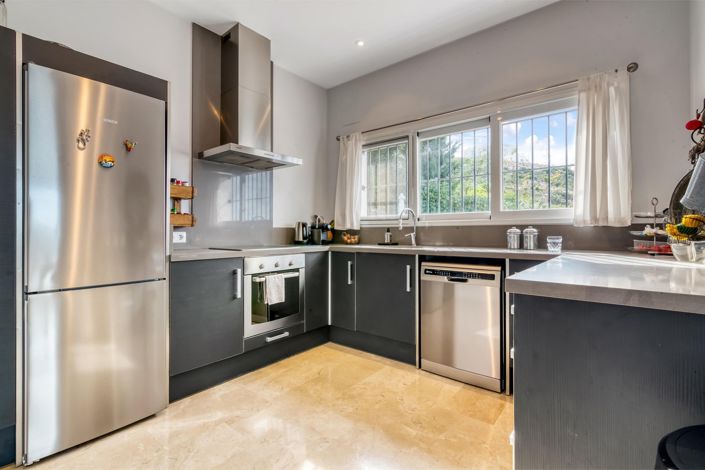 Image No.7-4 Bed Villa for sale