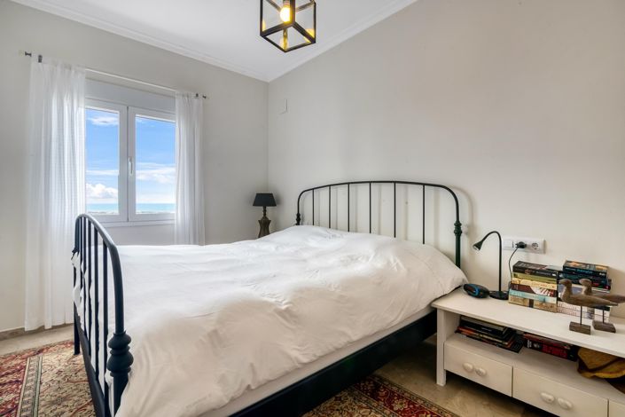 Image No.8-4 Bed Villa for sale