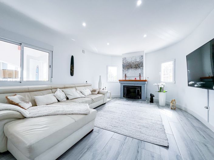 Image No.6-3 Bed Villa for sale