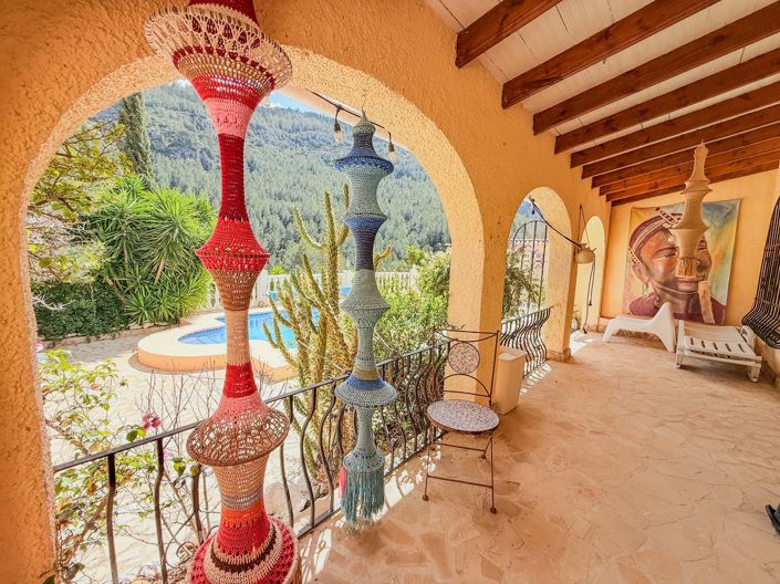 Image No.10-5 Bed Villa for sale