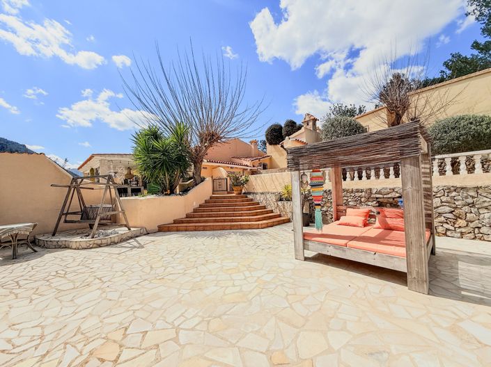 Image No.16-5 Bed Villa for sale