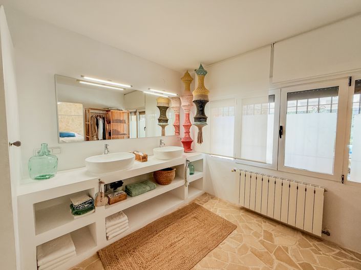 Image No.22-5 Bed Villa for sale