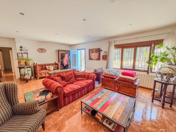 Image No.26-5 Bed Villa for sale