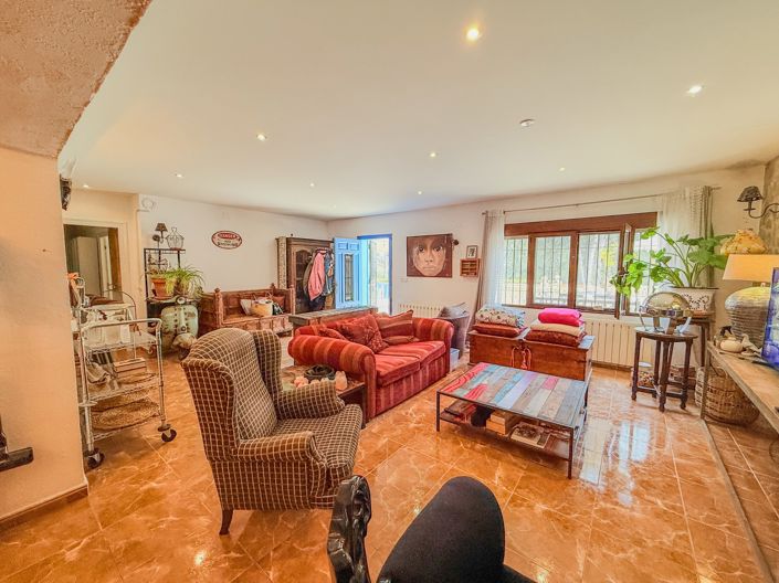 Image No.27-5 Bed Villa for sale