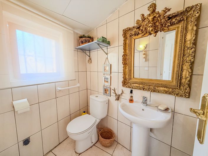 Image No.29-5 Bed Villa for sale