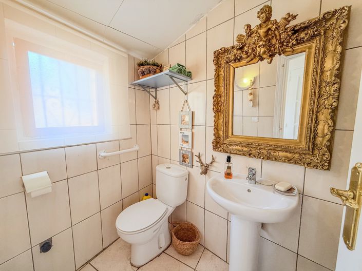 Image No.29-5 Bed Villa for sale