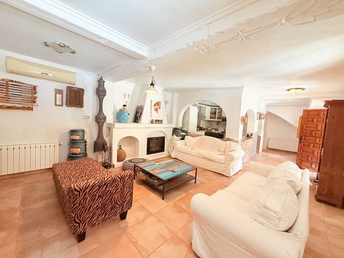 Image No.8-5 Bed Villa for sale